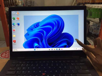 Lenovo ThinkPad X1 Yoga Core i5Gen8 Ram 16GB SSD 256GB Touchscreen - Thumbnail 4