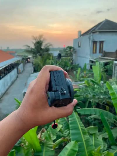 Dijual Sony A6400 + Sony 18-135mm OSS - Thumbnail 4