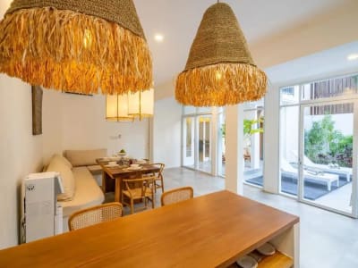 VILLA for Sale  Prime Location, walking distance to Canggu Beach, Famous Restaurants and Cafes - Thumbnail 4
