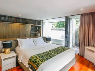 Luxury Villa Prime Location Berawa Canggu Freehold - Thumbnail 7