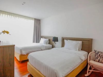 Luxury Villa Prime Location Berawa Canggu Freehold - Thumbnail 5