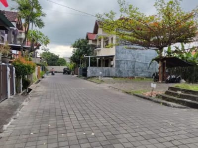 Tanah 2,5 Are di Tangkuban Perahu Kerobokan Kelod Dekat Bali Kiddy School Petitenget Batu Belig Canggu - Thumbnail 1