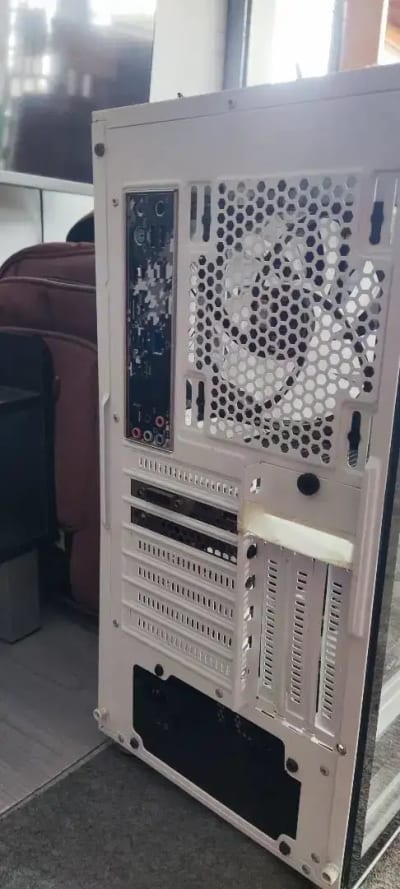 PC Gaming & Editing i5 10400F | RTX 2060 Super 8GB | 16GB | NVMe 512GB - Thumbnail 3
