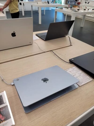 Ready MacBook Air M5 15 inci bisa kredit tanpa DP tanpa biaya admin - Thumbnail 2
