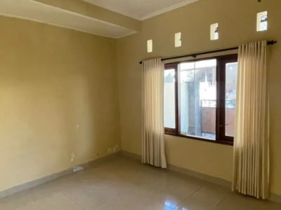 RUMAH STRATEGIS 1 LANTAI BAKUNG KESIMAN DENPASAR - Thumbnail 3