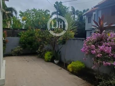 House For Sale In Residential Area, One Gate System, Close to Public Facilities, Only 2 Km to Garuda Wisnu Kencana - Thumbnail 6