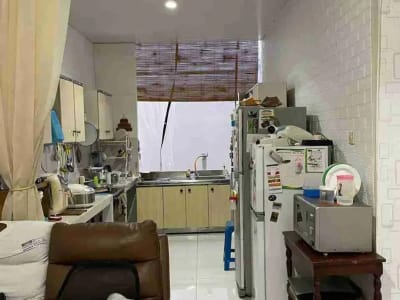 Rumah Lantai 2 Tropic Residence Taman Griya - Thumbnail 7