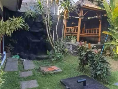DIJUAL MURAH RUMAH SEMI VILLA BISA DISEWAKAN DI BATUBULAN GIANYAR BALI,LINGKUNGAN NYAMAN DEKAT KEMANA-MANA - Thumbnail 2