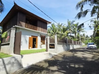 SUBLEASE BISTRO &amp; A WOODEN HOUSE - PANTAI SABA GIANYAR - Thumbnail 4