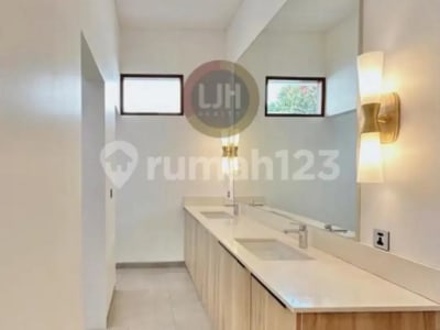 For Sale Villa Near Berawa Beach Canggu Bali - Thumbnail 8