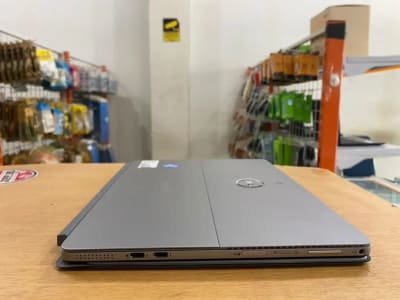 DELL Latitude E7200 2in1 Core i5Gen8 Ram 8GB SSD 256GB Touchscren Slim - Thumbnail 8