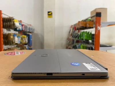 DELL Latitude E7200 2in1 Core i5Gen8 Ram 8GB SSD 256GB Touchscren Slim - Thumbnail 9