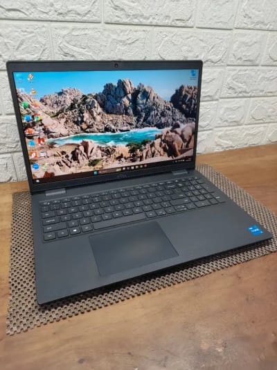 Dell Latitude 3520 intel Core i5 Gen-11 (8/500gb) 15,6 inch NORMAL - Thumbnail 1