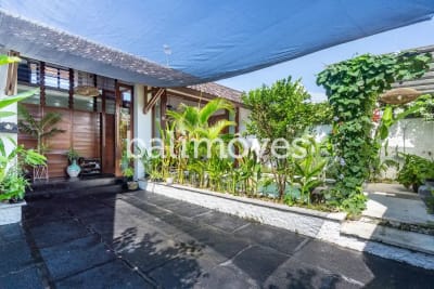 Villa Modern Cantik dengan Tiga Kamar Tidur di Sanur - Thumbnail 3