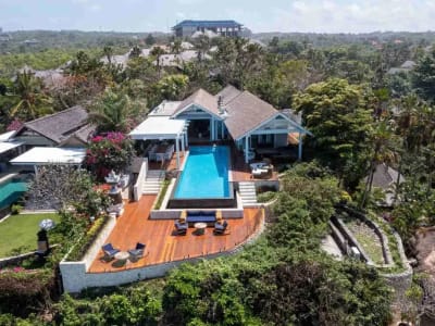 Dijual Villa Mewah di Tepi Tebing dalam Komplek Resor Uluwatu Bali - Thumbnail 9