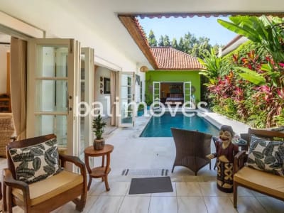 Dijual: Vila Empat Kamar Tidur yang Memukau dengan Status Hak Sewa di Area Pantai Sanur - Thumbnail 10