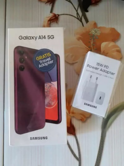 Samsung Galaxy A14 5G Dark Red - Thumbnail 5