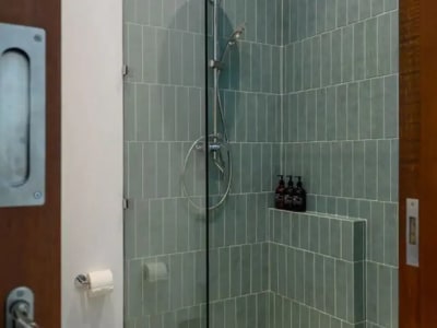 Modern 2-Bedroom Townhouse With Up To 65-Year Leasehold In Sanur - Thumbnail 7