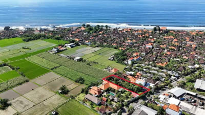 Tanah 10are di Jalan Pantai Gumicik Ketewel Dekat Sanur Padanggalak - Thumbnail 2