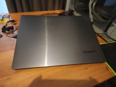 Laptop Lenovo Ryzen 5 V330 kondisi mulus - Thumbnail 1