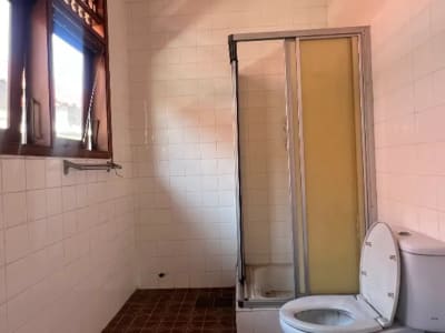 RUMAH LOKASI STRATEGIS TENGAH KOTA DI RAYA PUPUTAN RENON DENPASAR - Thumbnail 8