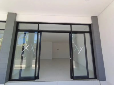 TOKO BRAND NEW DISEWAKAN DI JALAN RAYA LEGIAN - LOKASI PRIME - Thumbnail 2