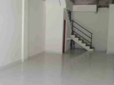Ruko strategis 3 lantai komplek pertokoan kuta square legian bali - Thumbnail 2