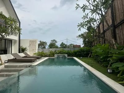 VILLA READY BRAND NEW BIG POOL MODERN KAWASAN STARTEGIS SABA NEAR BEACH - Thumbnail 5