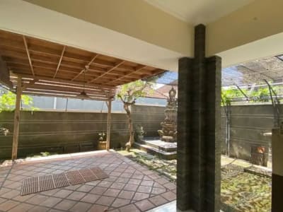 RUMAH SEMI VILLA DI BATUBULANG GIANYAR - Thumbnail 9