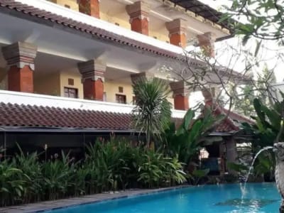 Tanah bonus bangunan Hotel sudah tidak atip  Lokasi di Legian Kuta Badung bali - Thumbnail 4