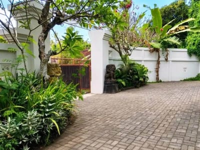 VILLA FOR SALE WITH NUANCE TROPICAL FOREST NEAR BEACH - Thumbnail 4