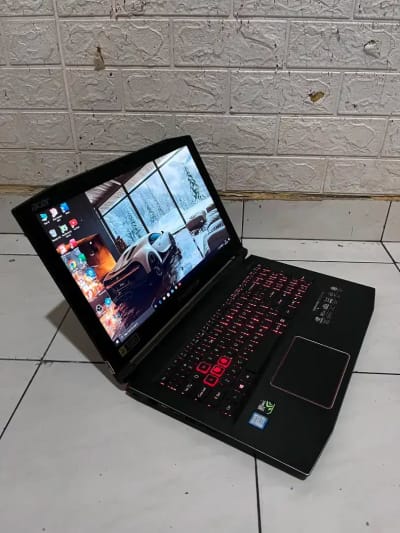 Dijual Acer Predator Helios 300 G3-572 Intel core i7 (ram 16/nvme 256) - Thumbnail 4