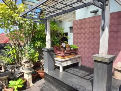 RUMAH STYLE MODERN 2 LANTAI DI KERTA USADA SESETAN DENPASAR, BALI - Thumbnail 5