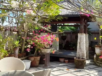 RUMAH STYLE MODERN 2 LANTAI DI KERTA USADA SESETAN DENPASAR, BALI - Thumbnail 2