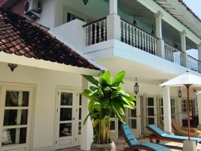 VILLA MEWAH BERGAYA COLONIAL BY THE RIVER DI TABANAN - Thumbnail 2