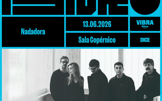 Nadadora en Sound Isidro