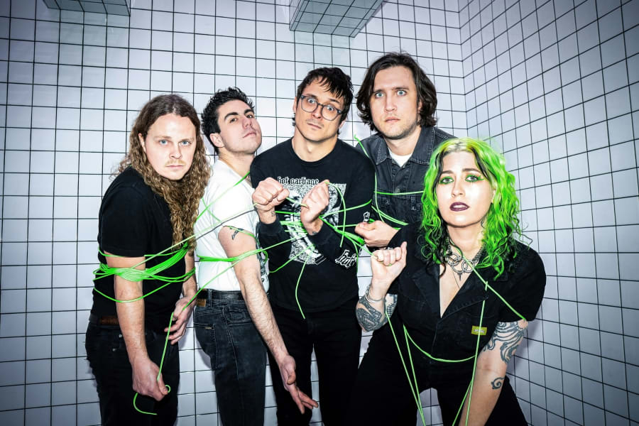 Frankie and The Witch Fingers 