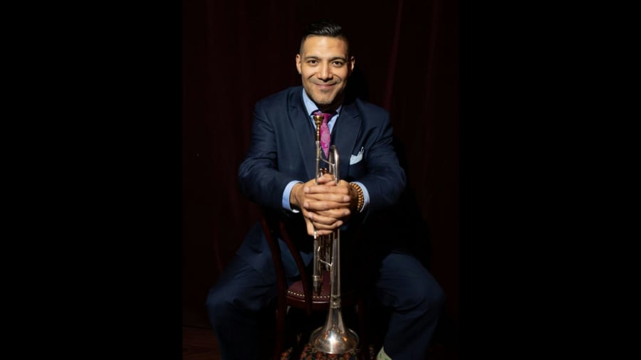 Victor Garcia Trio plays Fingerpainting