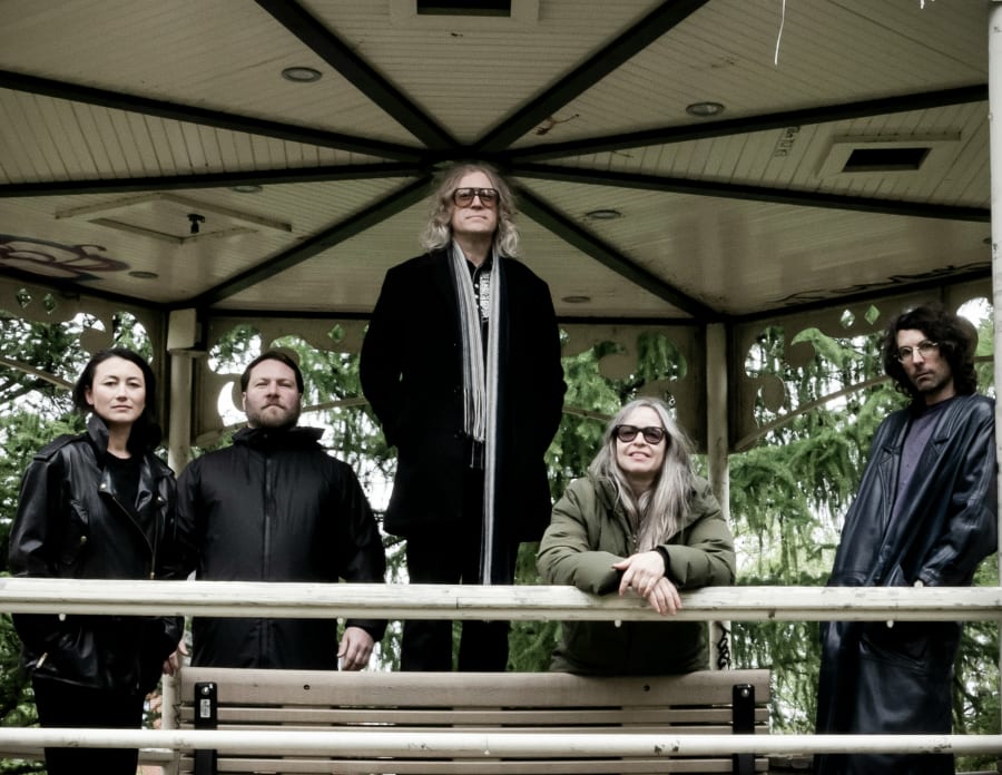 The Besnard Lakes with guests 