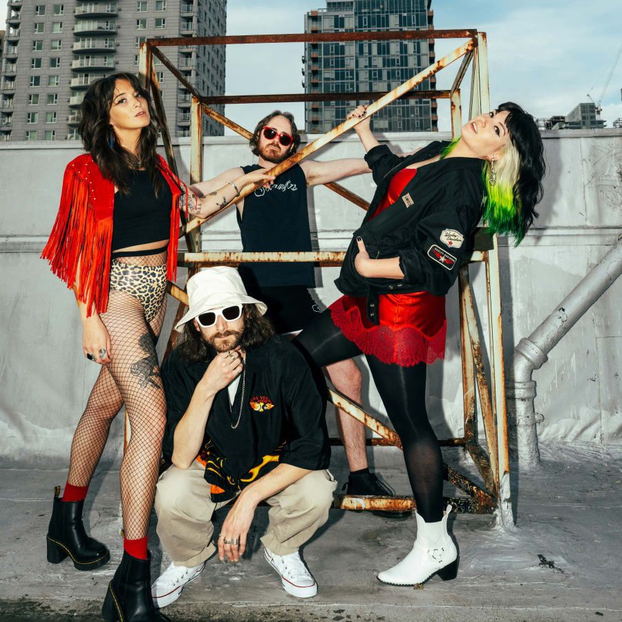 Linda From Work, Biblioteka