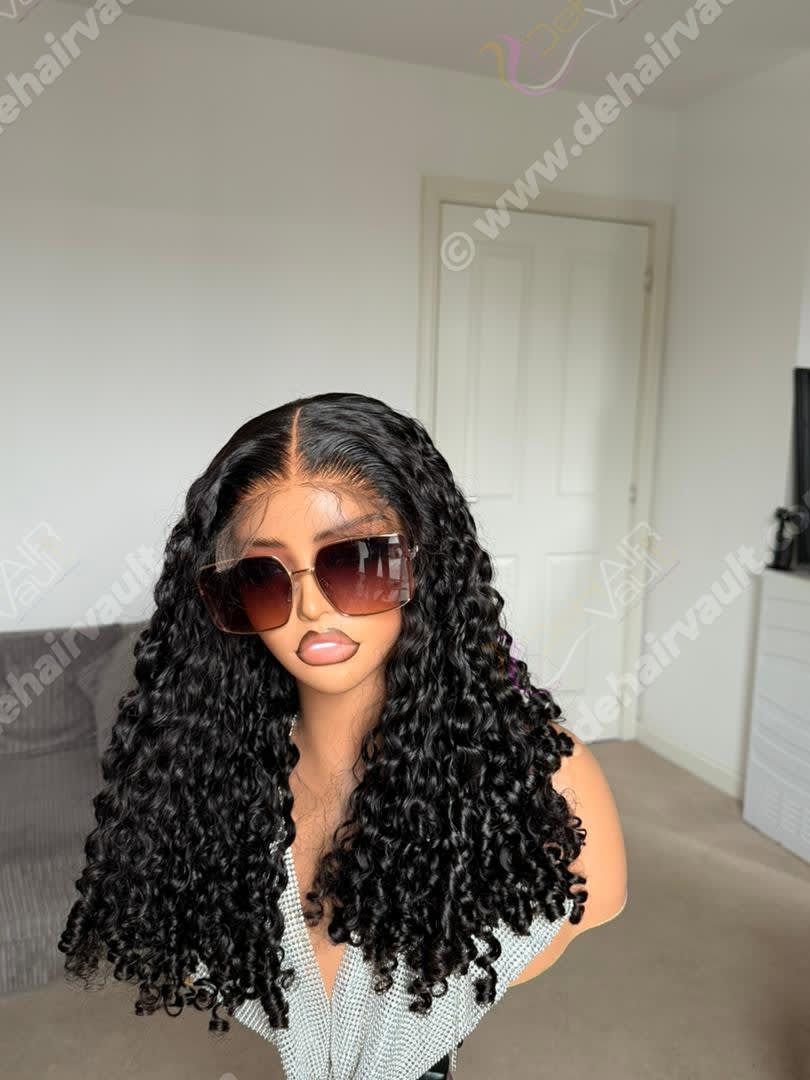 Wig Luna natural: 14 inches Raw Filipino bounce / Raw 5x5 14 inches Filipino bouncy wig.