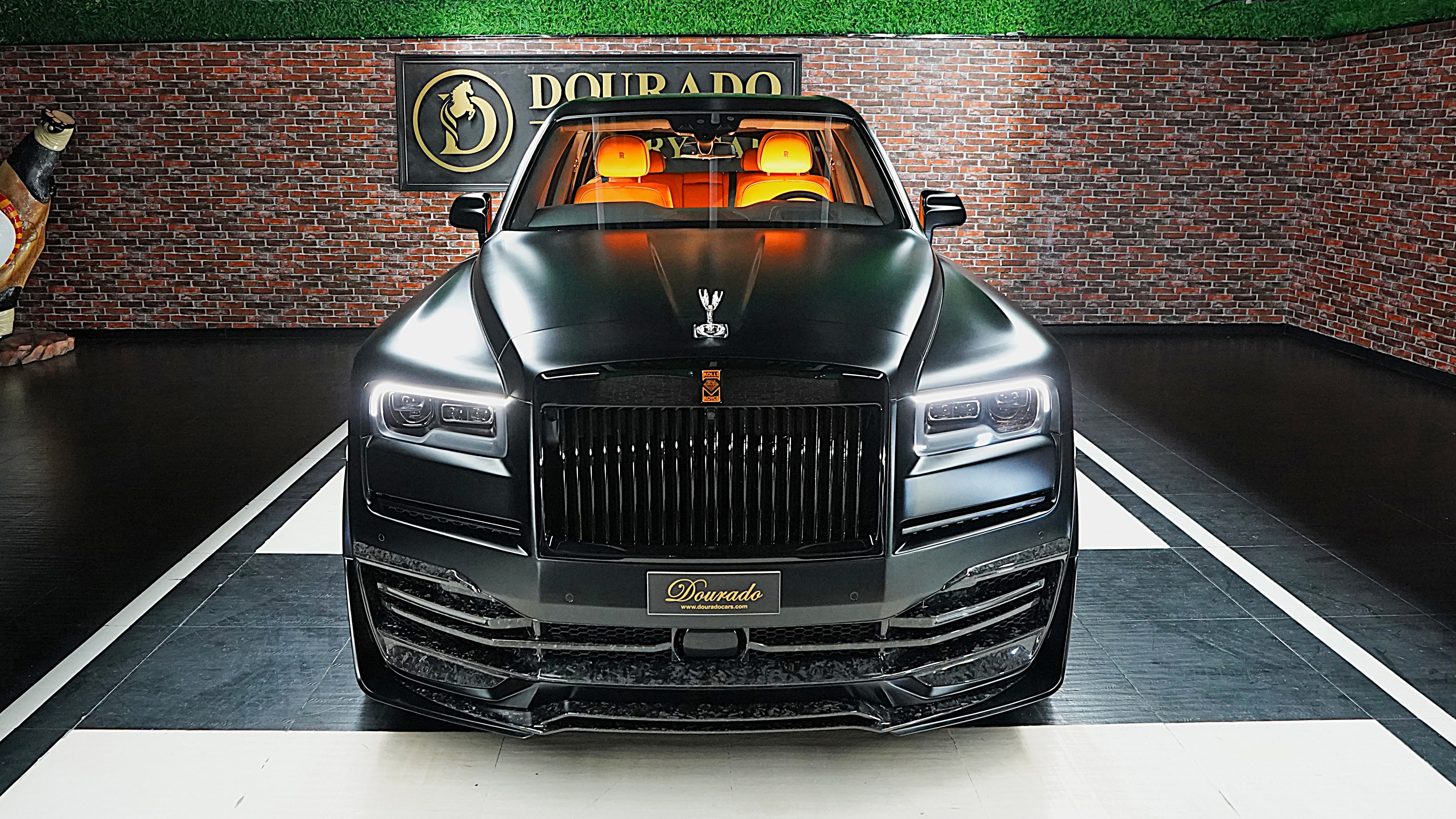 Rolls Royce Cullinan by Onyx Concept | 3-Year Warranty and Service Cullinan Rolls Royce Cullinan by Onyx Concept | 3-Year Warranty and Service