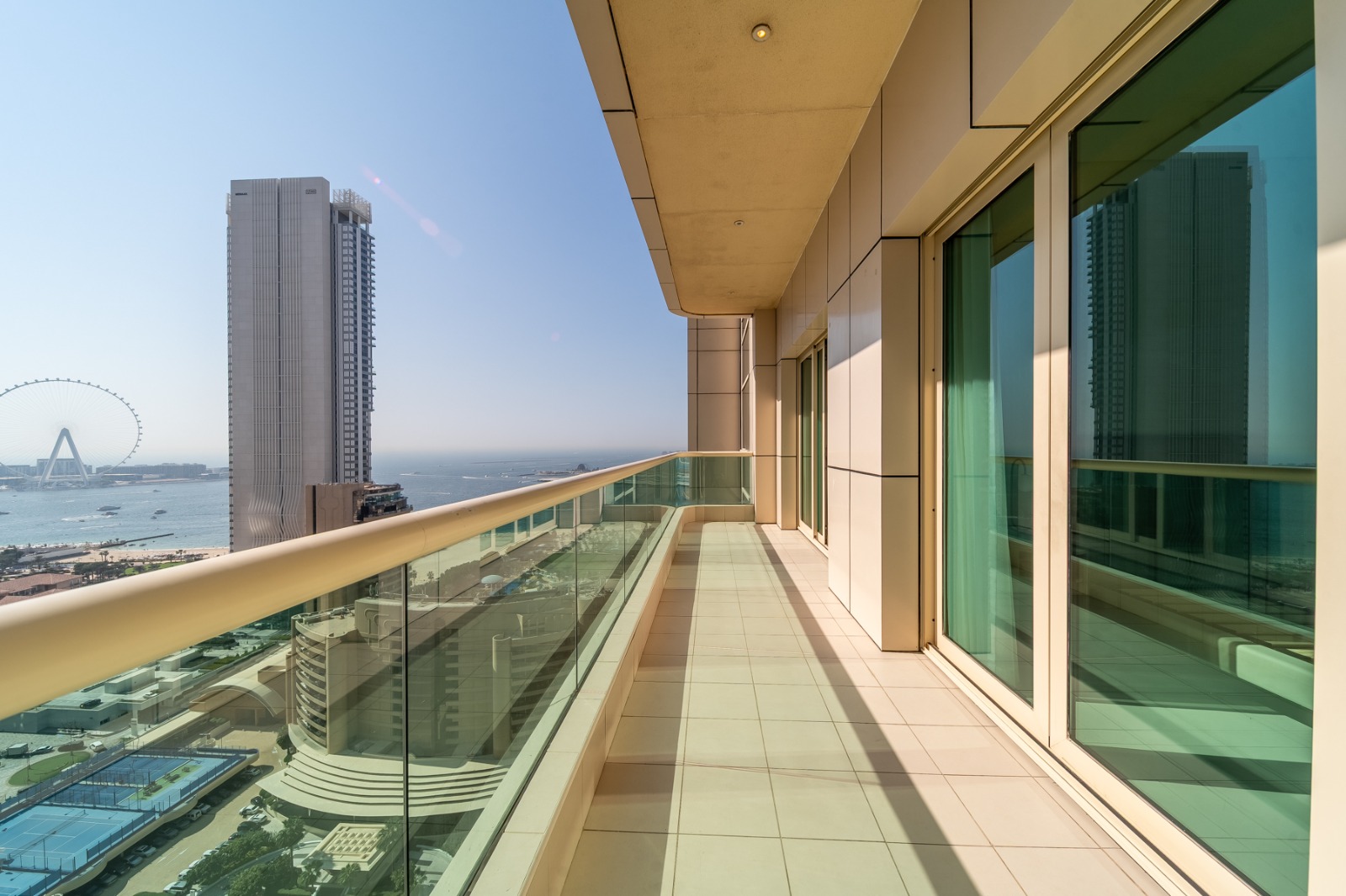 Stunning Sea-View Living | Fully Furnished in Royal Oceanic
