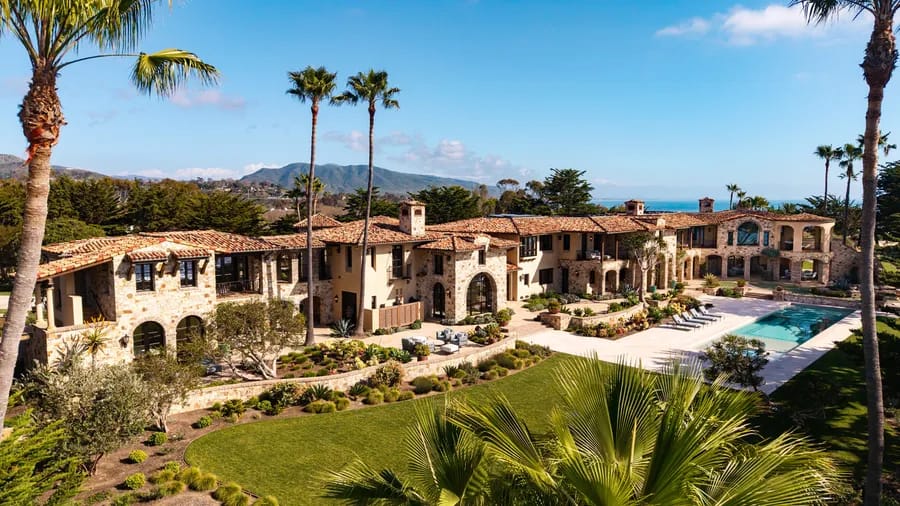 The Cotton Point Estate: A Rare Three Acre Oceanfront Compound Above The Pacific