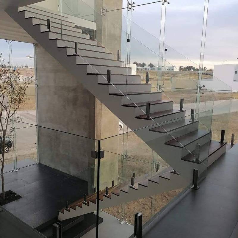 Acero y Vidrio Templado 8