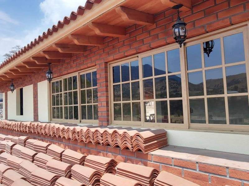 Aluminio Arquitectónico 14