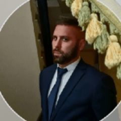 Avvocato Aniello Esposito