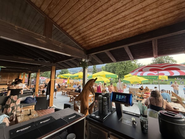 Cocktailbar ♥️ Cocktailmaschine mieten – professionell, einfach und ohne Personal