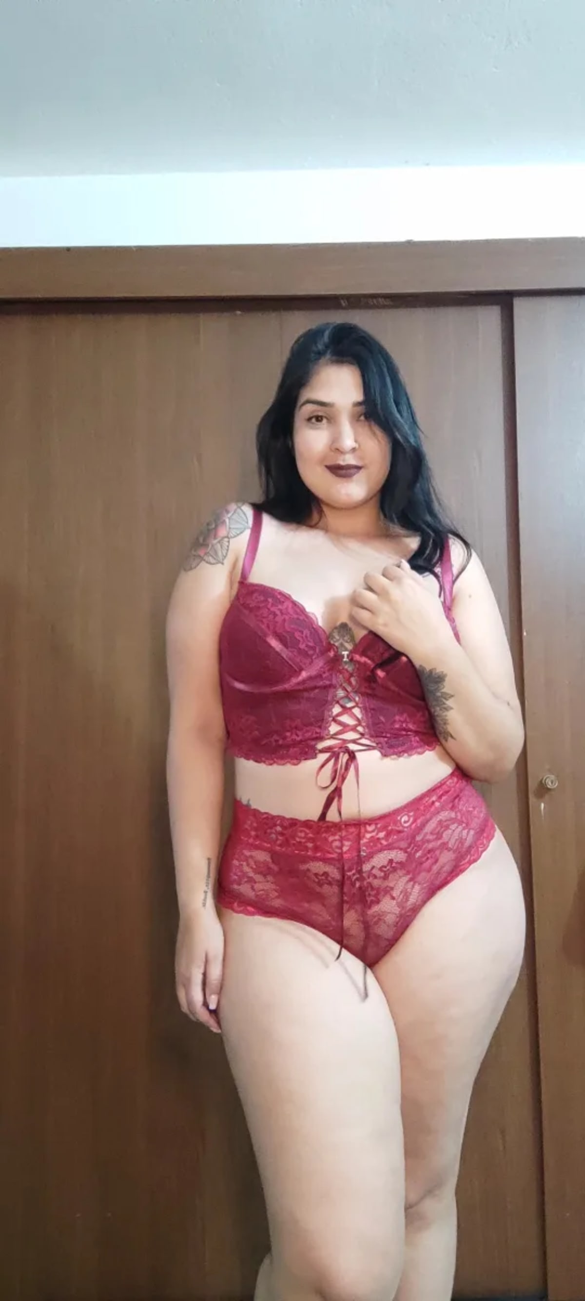 Conjunto de Lencería en Encaje Panty Cintas – Tallas Grandes | Vicsy — vista principal