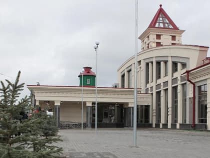 Новый железнодорожный вокзал со стеклянным куполом открыли в Бердске